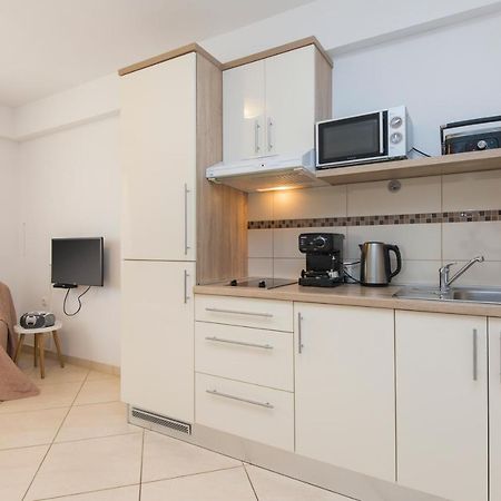 Apartmani Xenia & Desiderio Buzet Eksteriør bilde