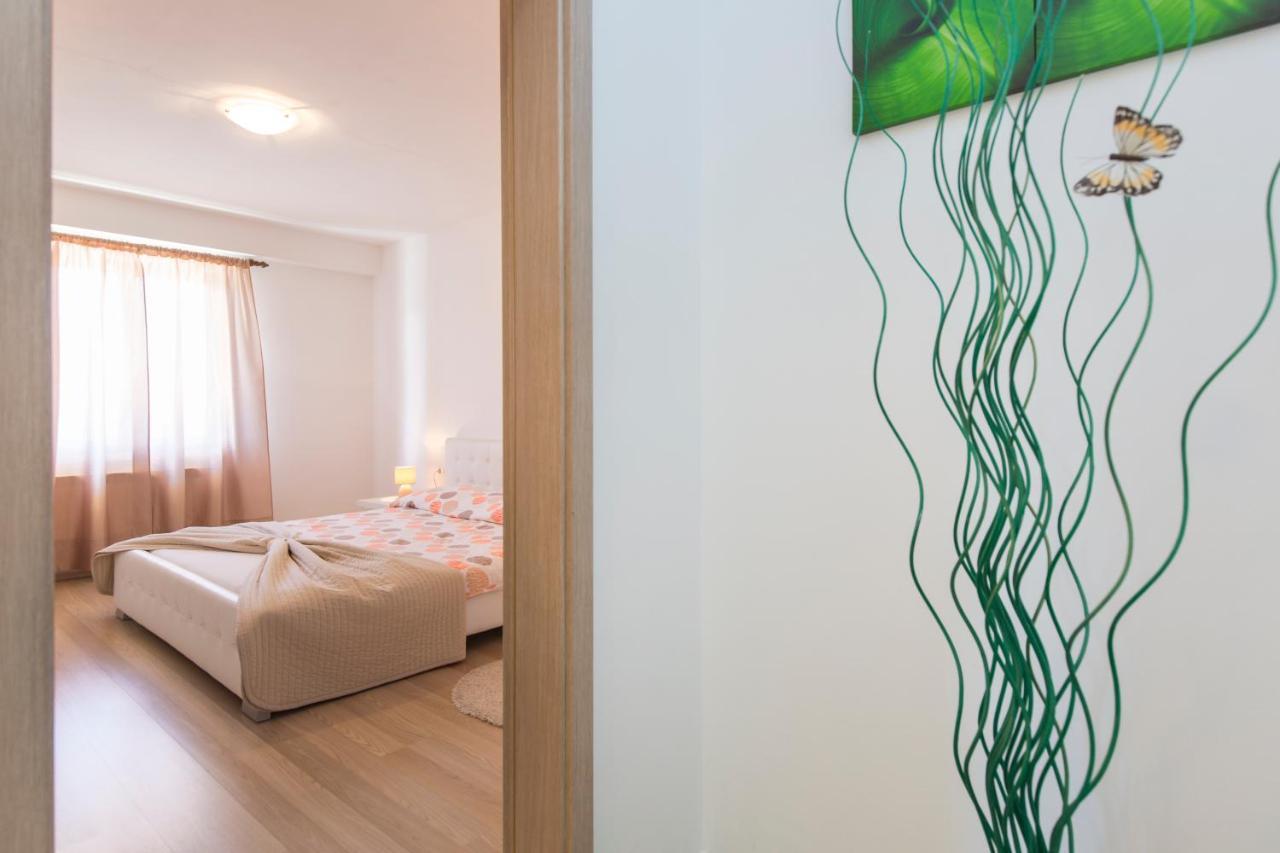Apartmani Xenia & Desiderio Buzet Eksteriør bilde
